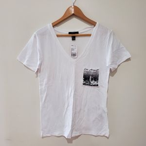 BNWT FOREVER21 white pocket graphic tee shirt small
